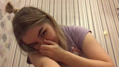 NeldaSobiech live cam on Cam4