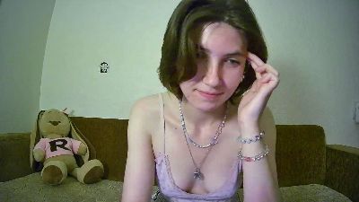 NeliaFerraiolo live cam on Cam4