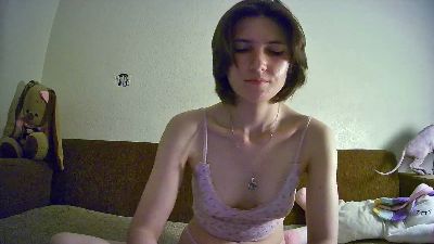 NeliaFerraiolo live cam on Cam4