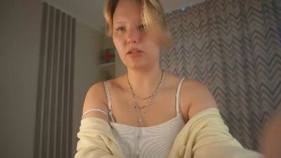 NelidaTotosz live cam on Cam4