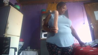 Neliswa live cam on Cam4