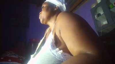 Neliswa live cam on Cam4