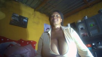 Neliswa live cam on Cam4