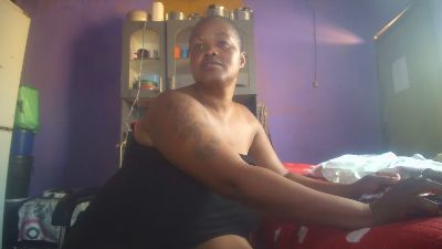 Neliswa live cam on Cam4