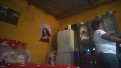 Neliswa live cam on Cam4