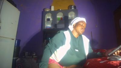 Neliswa live cam on Cam4
