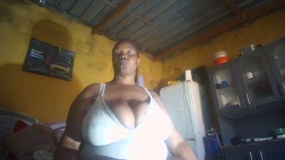 Neliswa live cam on Cam4