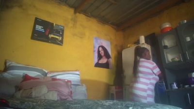 Neliswa live cam on Cam4