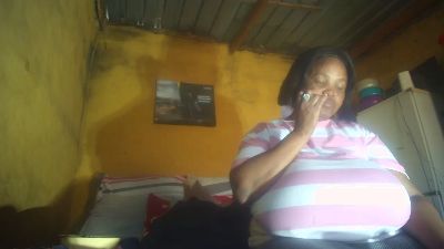 Neliswa live cam on Cam4