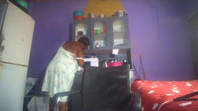 Neliswa live cam on Cam4