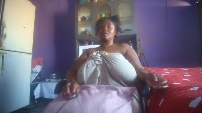 Neliswa live cam on Cam4