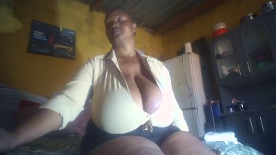 Neliswa live cam on Cam4