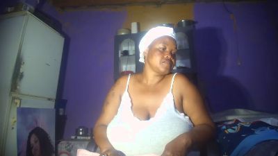 Neliswa live cam on Cam4