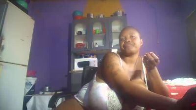 Neliswa live cam on Cam4