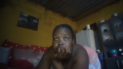 Neliswa live cam on Cam4