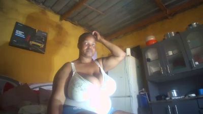 Neliswa live cam on Cam4