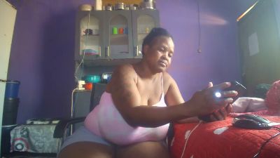 Neliswa live cam on Cam4