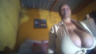 Neliswa live cam on Cam4