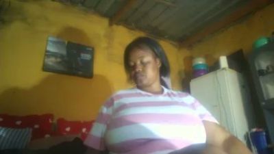 Neliswa live cam on Cam4