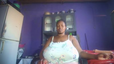 Neliswa live cam on Cam4