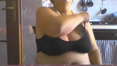 Nelyna live cam on Cam4