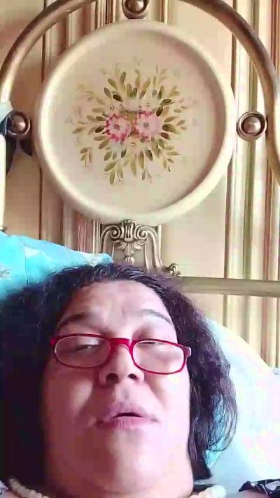 Nelyna live cam on Cam4