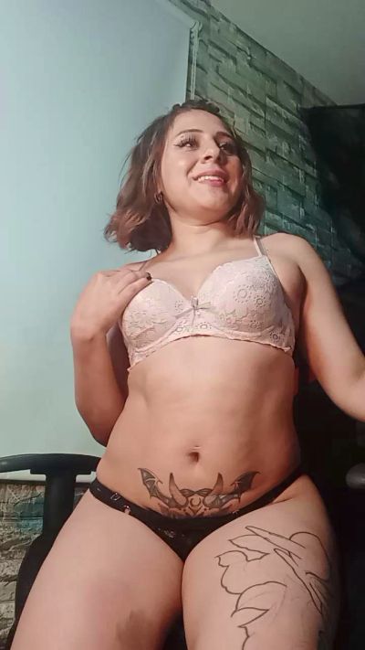 Nemesis_hot608 live cam on Cam4