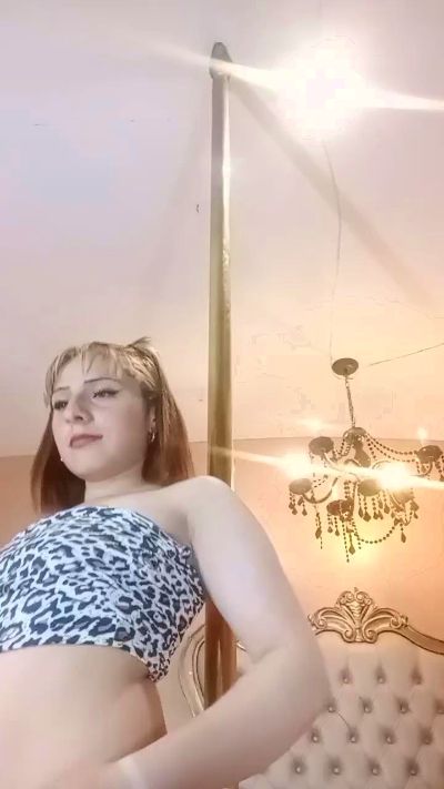 Nemesis_hot608 live cam on Cam4