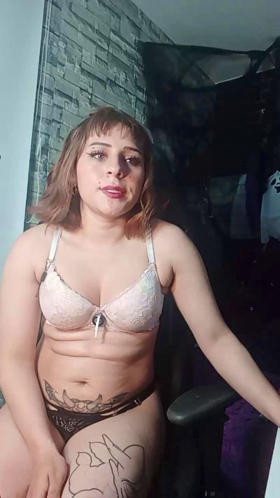 Nemesis_hot608 live cam on Cam4