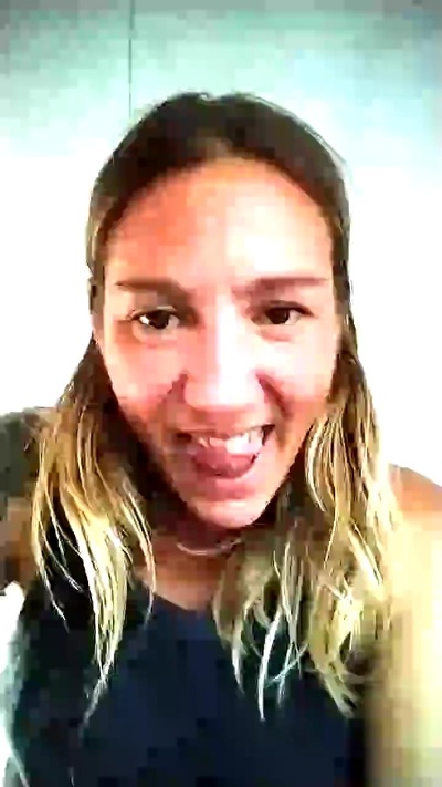 Nena_Misteriosa live cam on Cam4