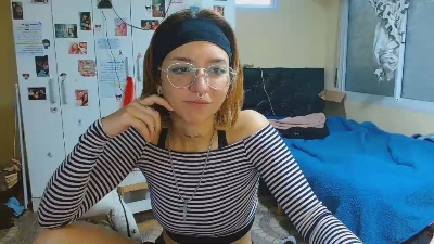 Nenav live cam on Cam4