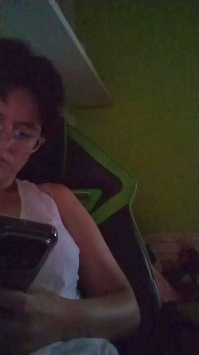Nenazasexyy live cam on Cam4