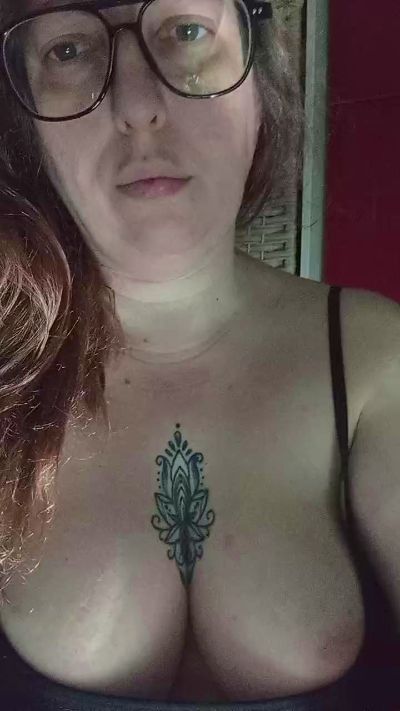 Nennytta live cam on Cam4