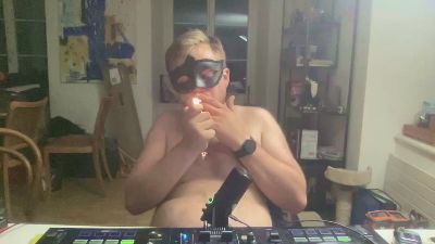 Neo_J live cam on Cam4