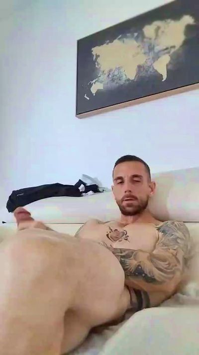 Neotrix33 live cam on Cam4