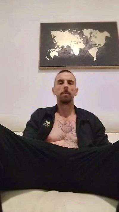 Neotrix33 live cam on Cam4