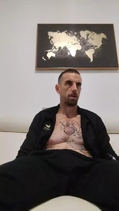Neotrix33 live cam on Cam4