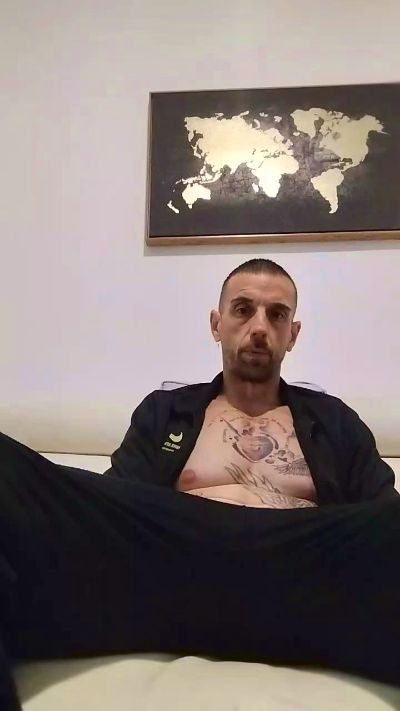 Neotrix33 live cam on Cam4