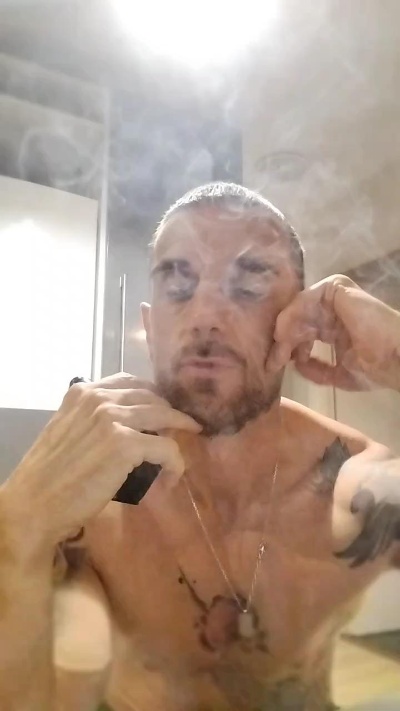 Neotrix33 live cam on Cam4