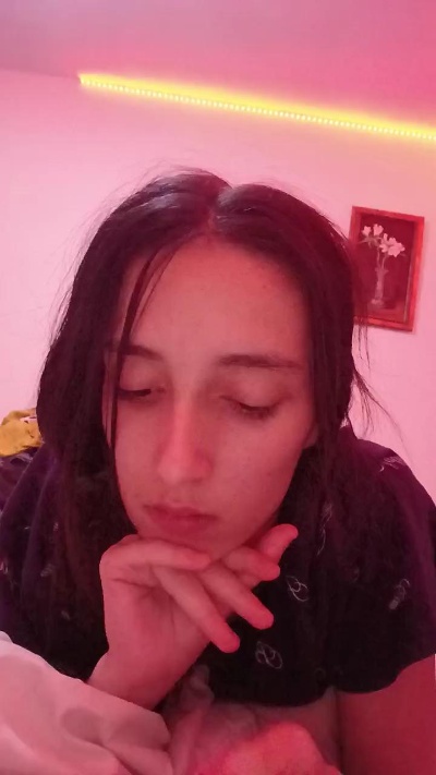 Nereitatenn1 live cam on Cam4