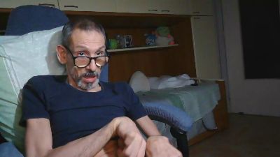 Neruda72 live cam on Cam4