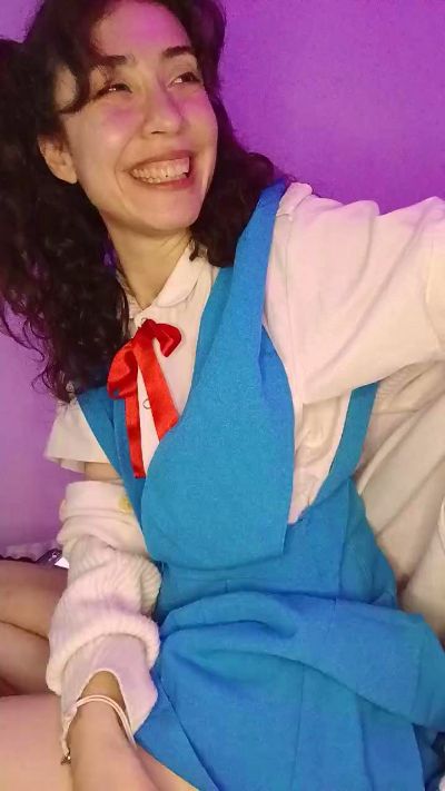 Nessa_noir26 live cam on Cam4