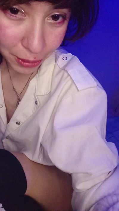 Nessa_noir26 live cam on Cam4