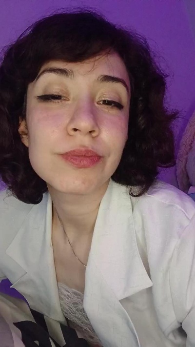 Nessa_noir26 live cam on Cam4