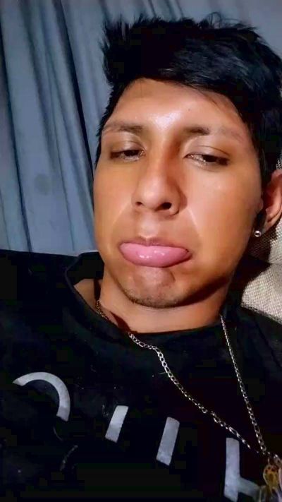 Neto123211 live cam on Cam4