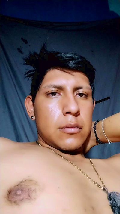 Neto123211 live cam on Cam4