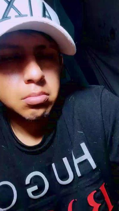 Neto123211 live cam on Cam4