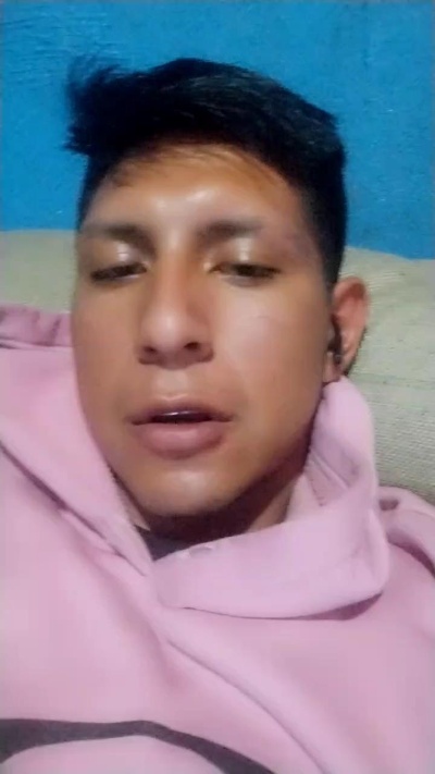 Neto123211 live cam on Cam4
