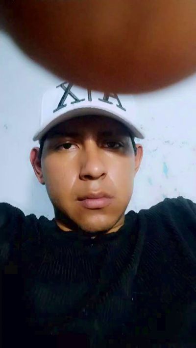 Neto123211 live cam on Cam4