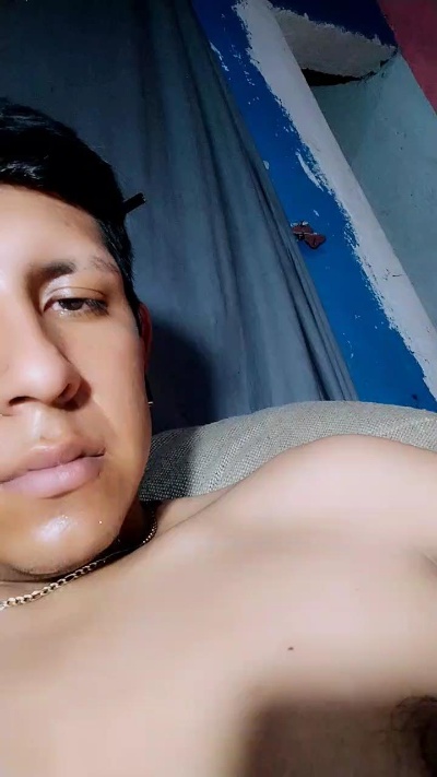 Neto123211 live cam on Cam4